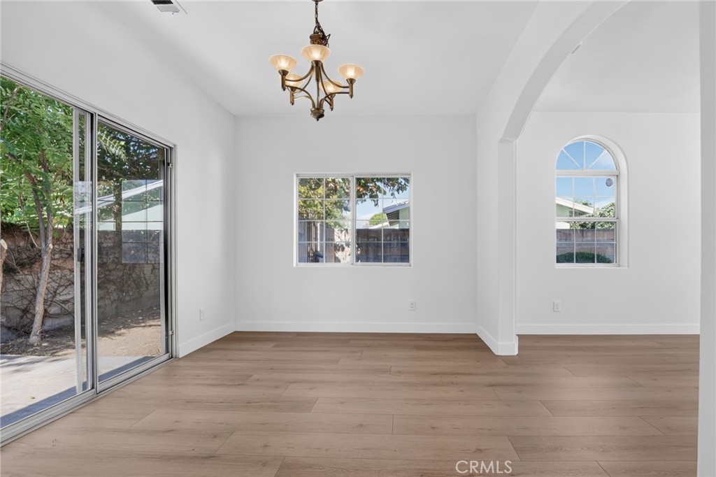 6123 Rosemead Property Photo 7