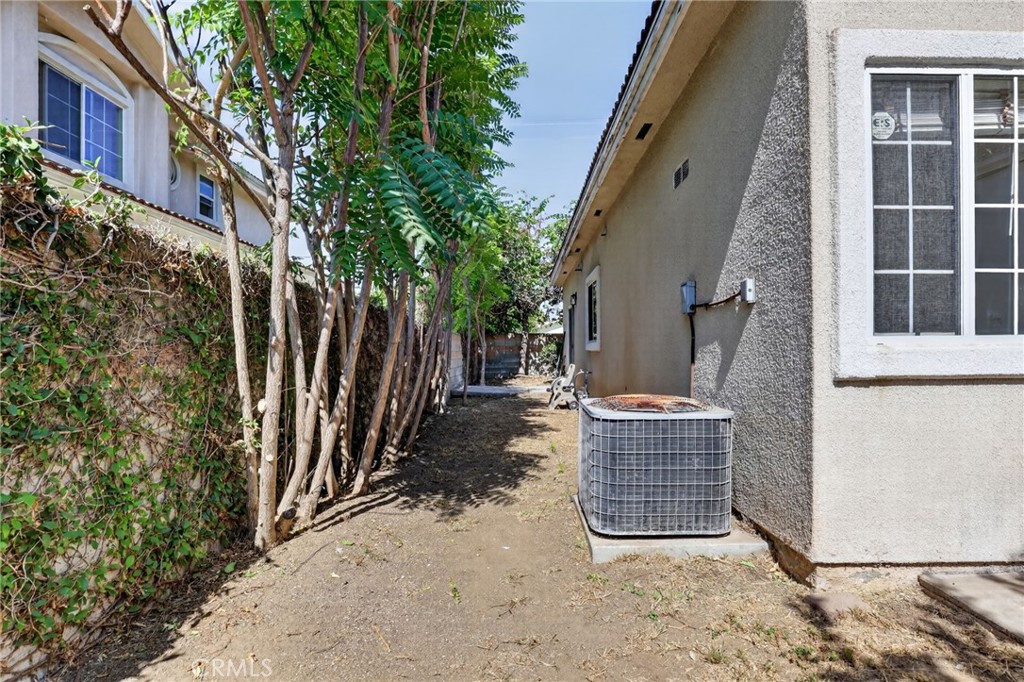 6123 Rosemead Property Photo 26