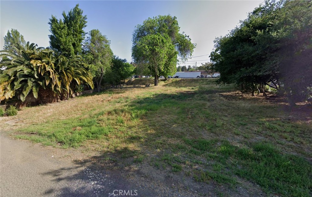 450 Military E Property Photo 2