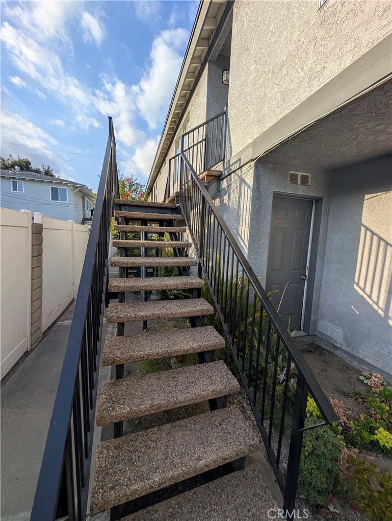 845 W Olive Avenue B Property Photo 2