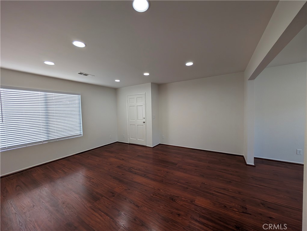 845 W Olive Avenue B Property Photo 8