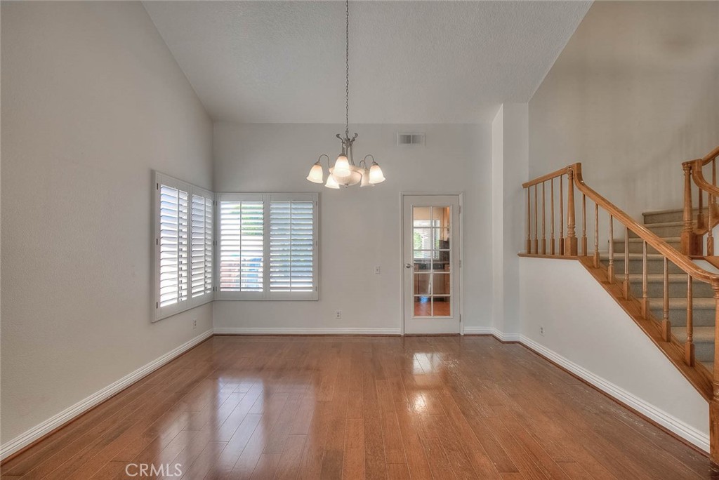 2156 Tomich Property Photo 7
