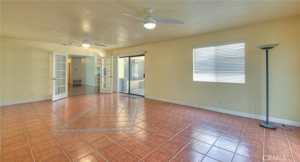 2156 Tomich Property Photo 18