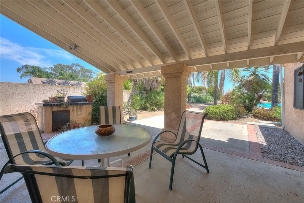 2156 Tomich Property Photo 46