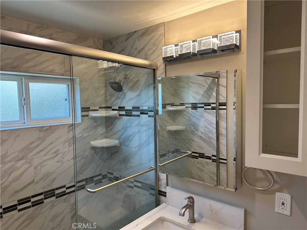 406 S 5th Avenue Property Photo 17