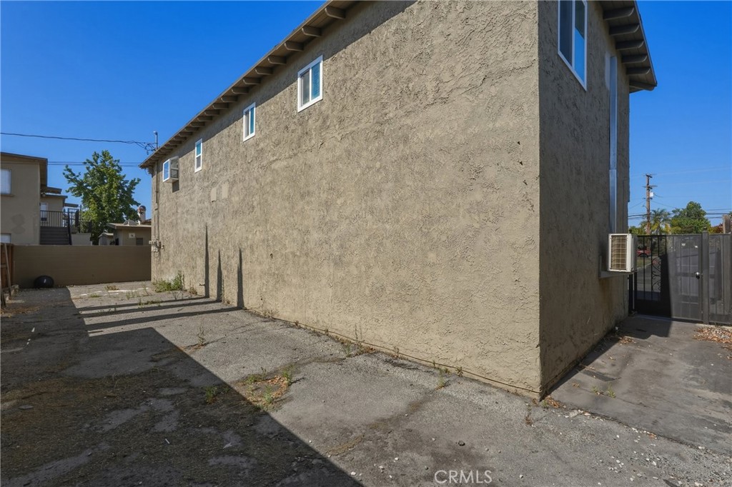 406 S 5th Avenue Property Photo 25