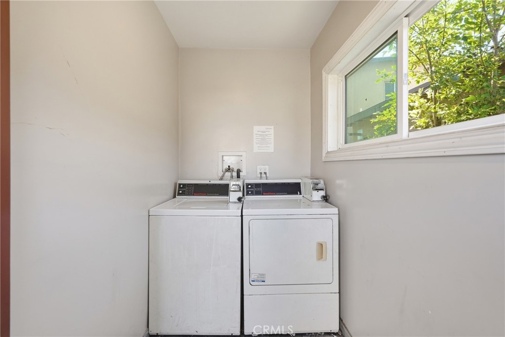 406 S 5th Avenue Property Photo 27