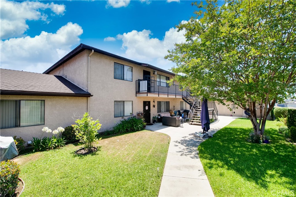 539 N San Gabriel Property Photo 3