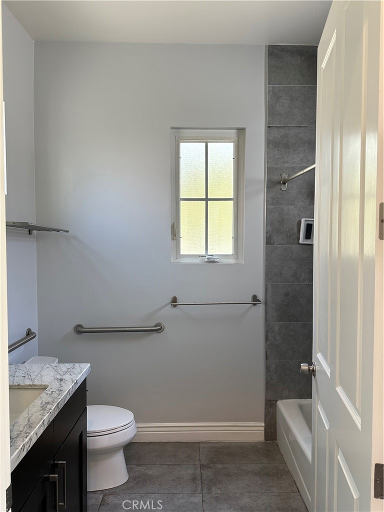 683 N 1st Avenue A Property Photo 12