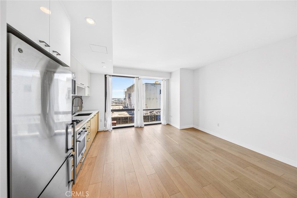400 S Broadway 1513 Property Photo 4