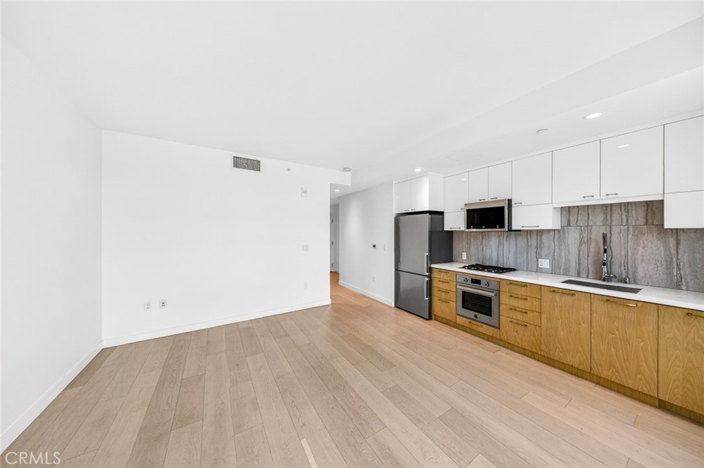 400 S Broadway 1513 Property Photo 6