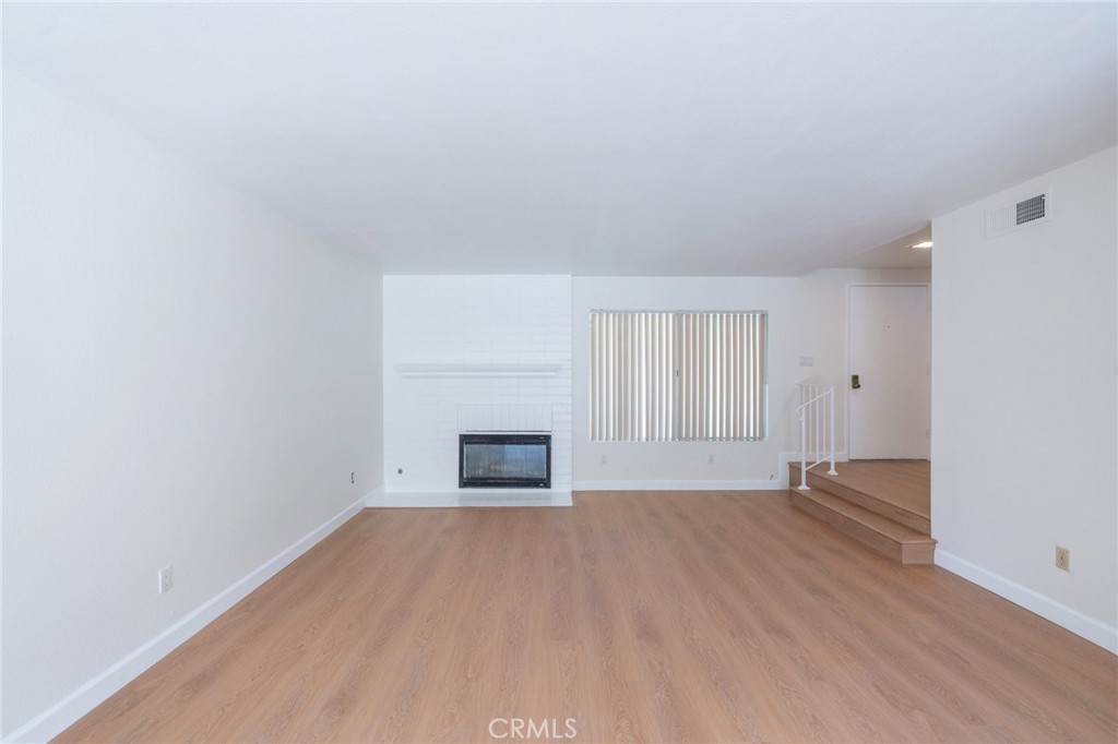 1674 Aspen Village Way Property Photo 7