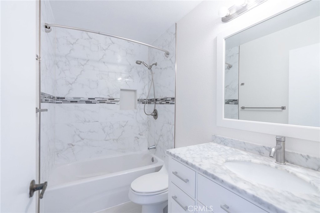 1674 Aspen Village Way Property Photo 24