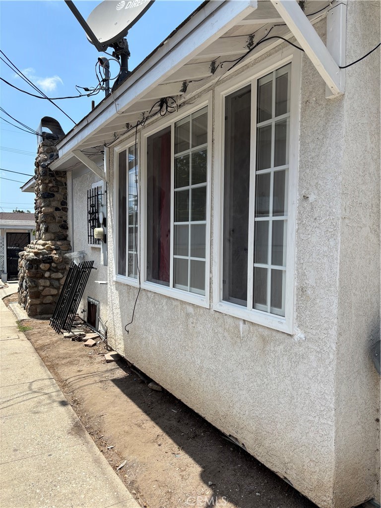 11962 Cedar Avenue Property Photo 3
