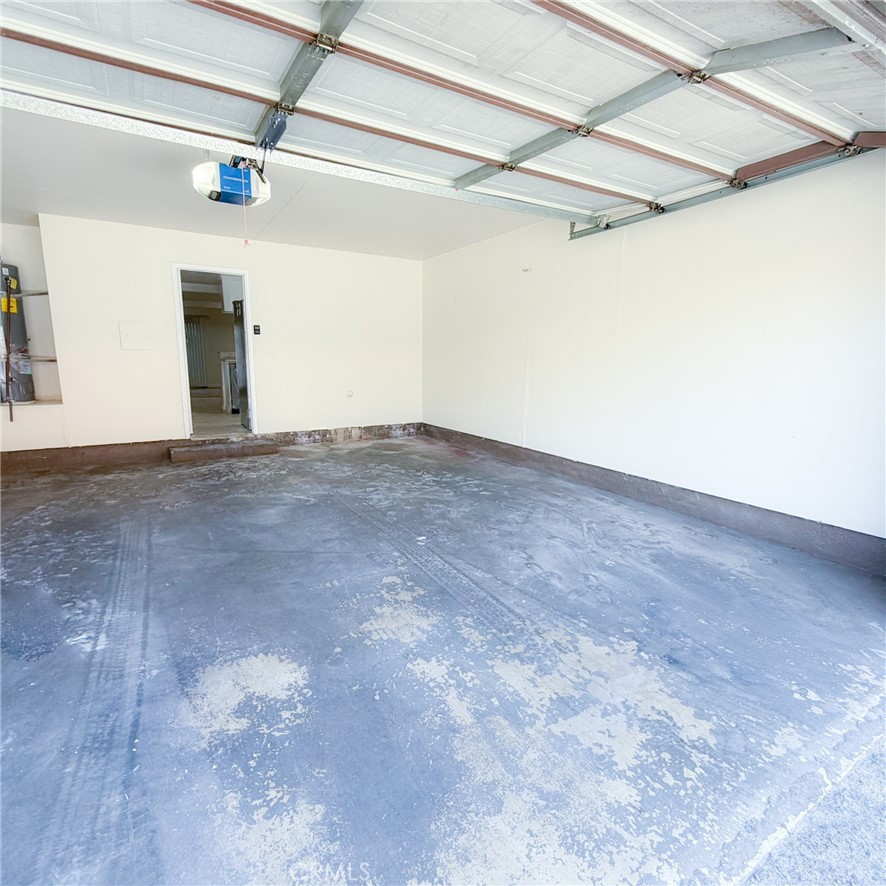 16600 Seville C Property Photo 16