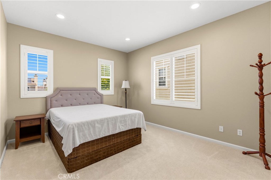 1811 Sheridan Property Photo 16