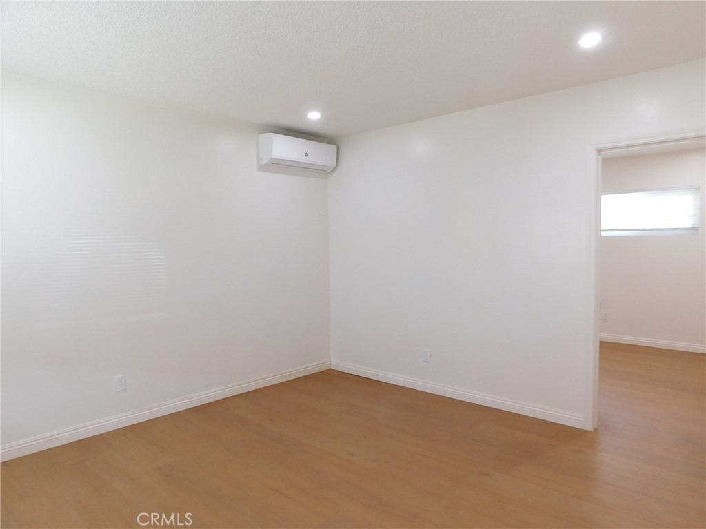 920 W Olive Avenue B Property Photo 5
