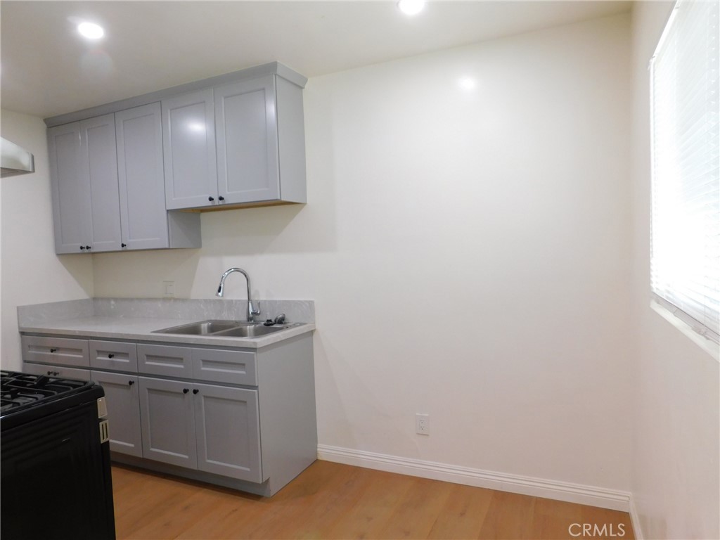 920 W Olive Avenue B Property Photo 7