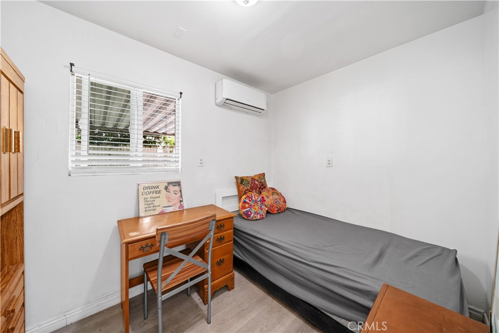 5916 Rosemead Blvd Property Photo 7