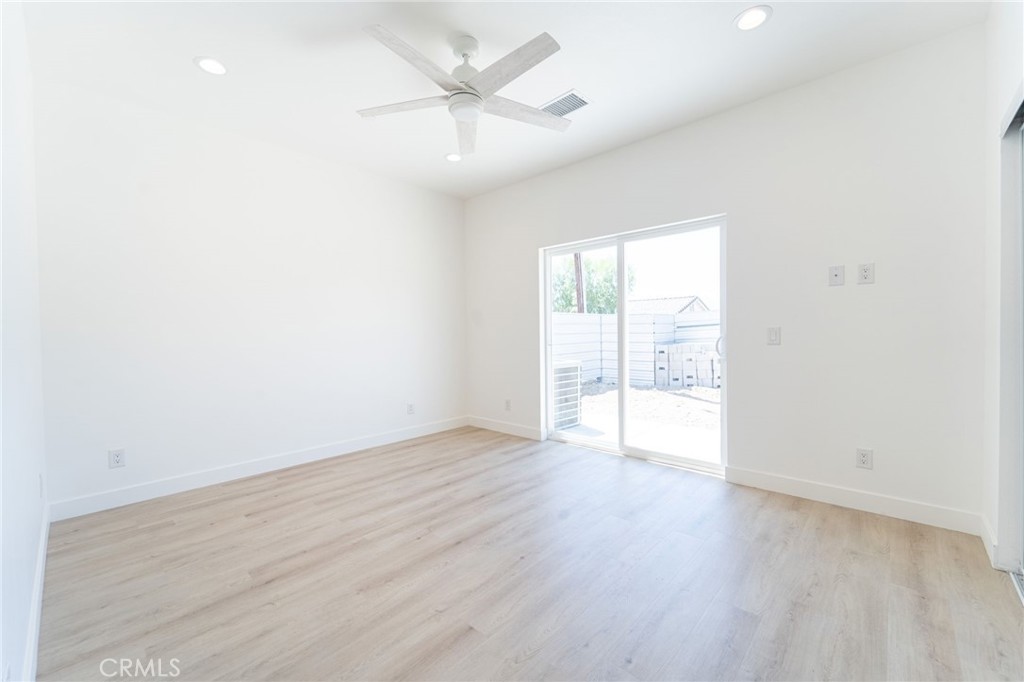 9473 Palm Drive Property Photo 12