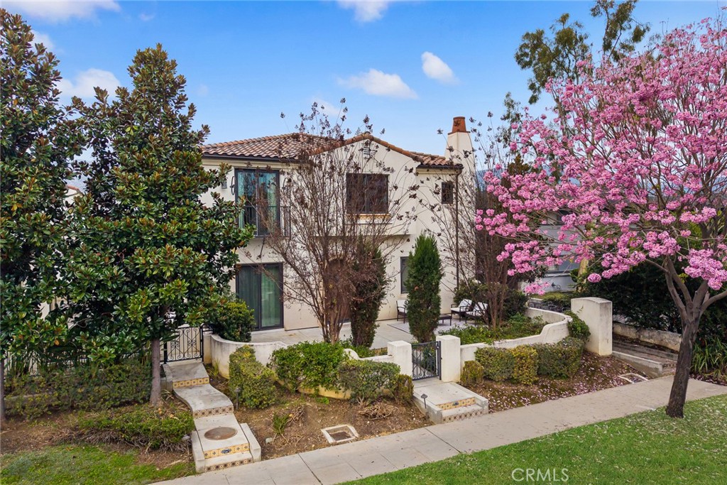 1088 Sunset Boulevard A Property Photo 2