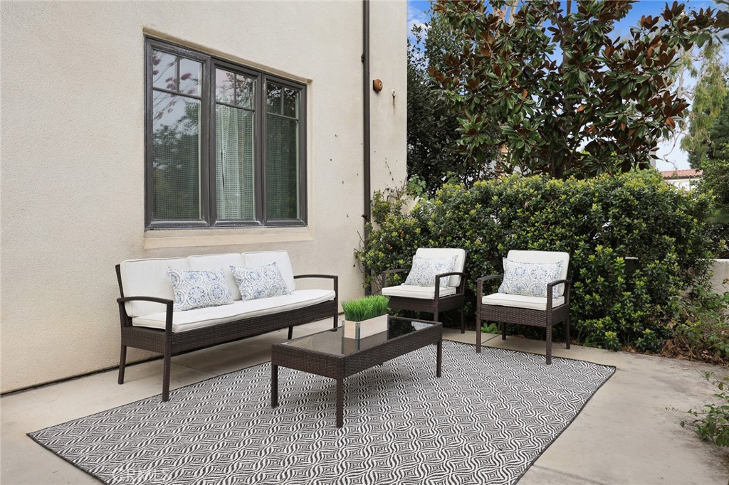 1088 Sunset Boulevard A Property Photo 7