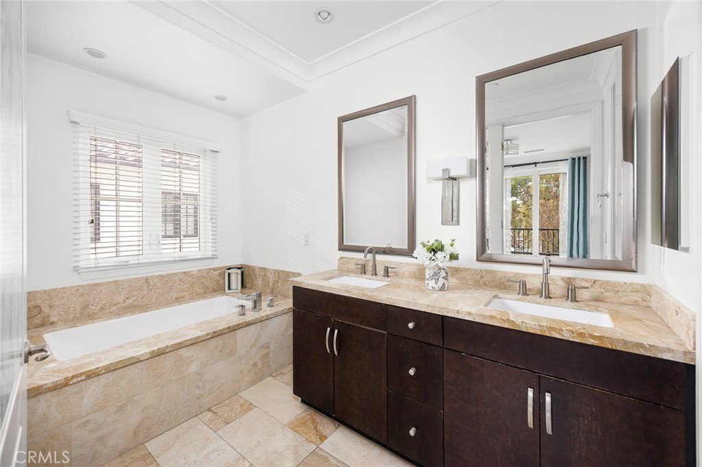 1088 Sunset Boulevard A Property Photo 22