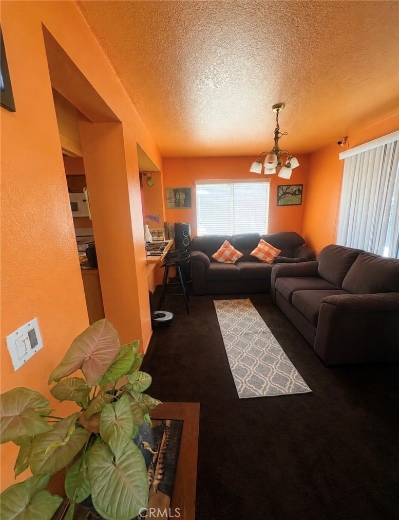 385 Greenwood Court Property Photo 6