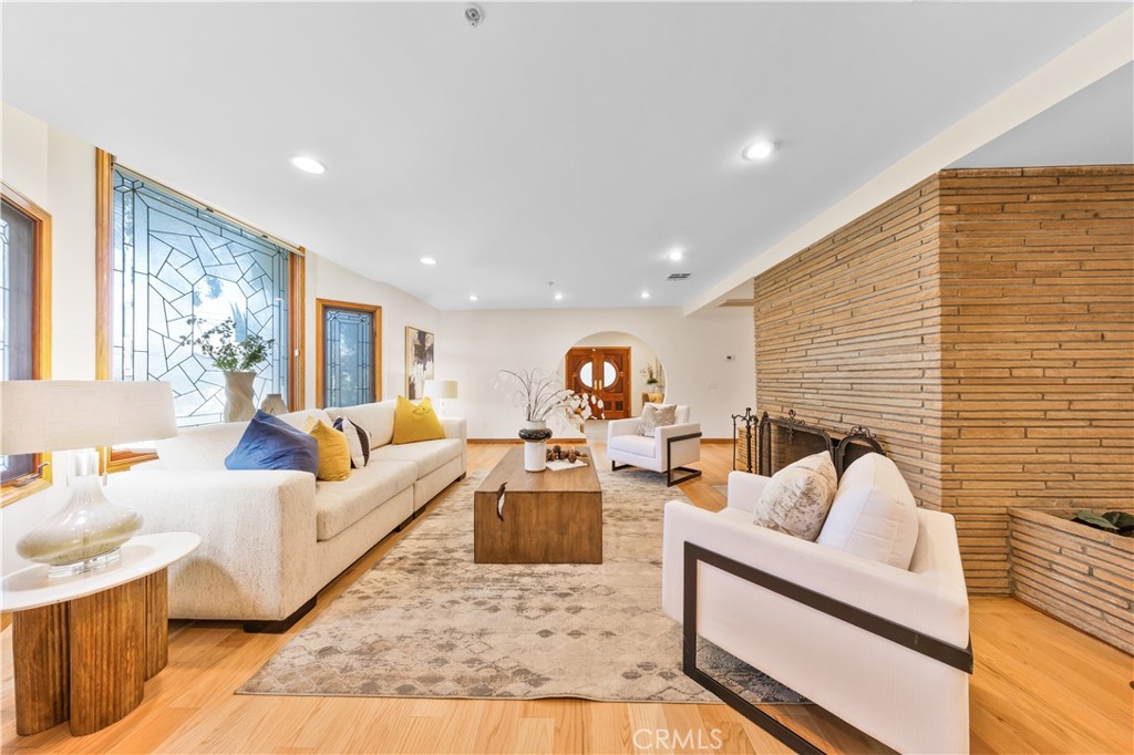 1209 S 8th Avenue Property Photo 15
