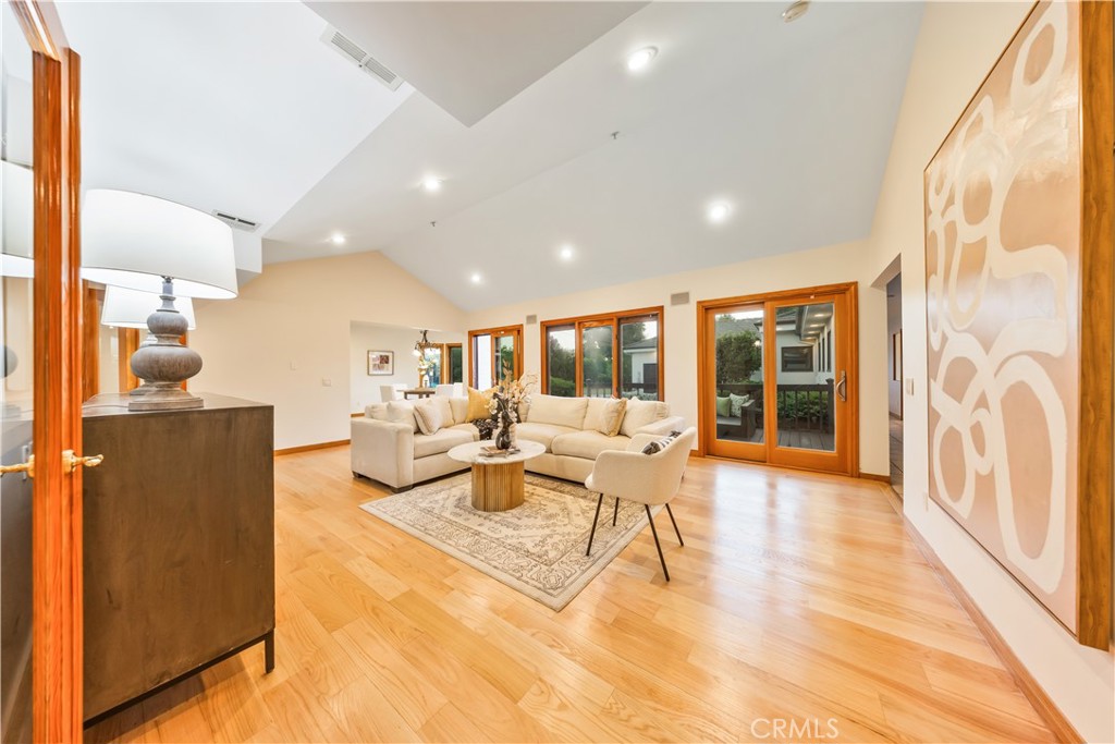 1209 S 8th Avenue Property Photo 26