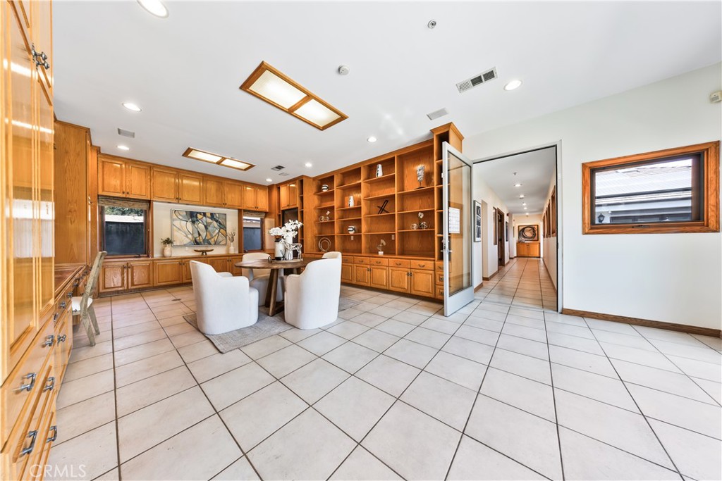 1209 S 8th Avenue Property Photo 42