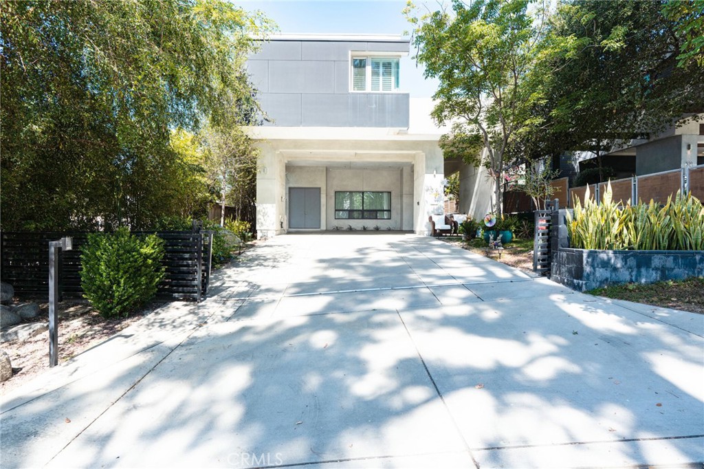 319 Camillo Road Property Photo 1