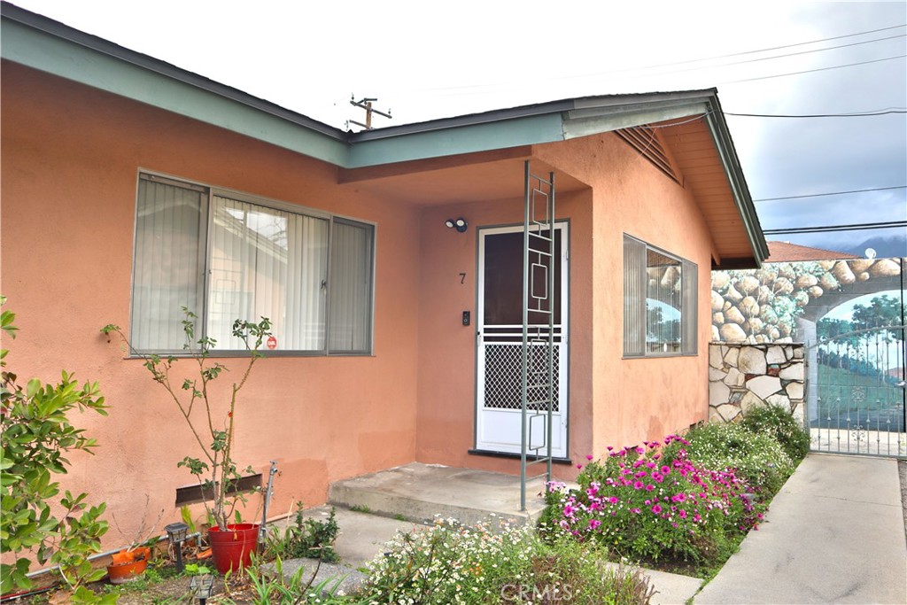 809 Fairview Avenue 7 Property Photo 1