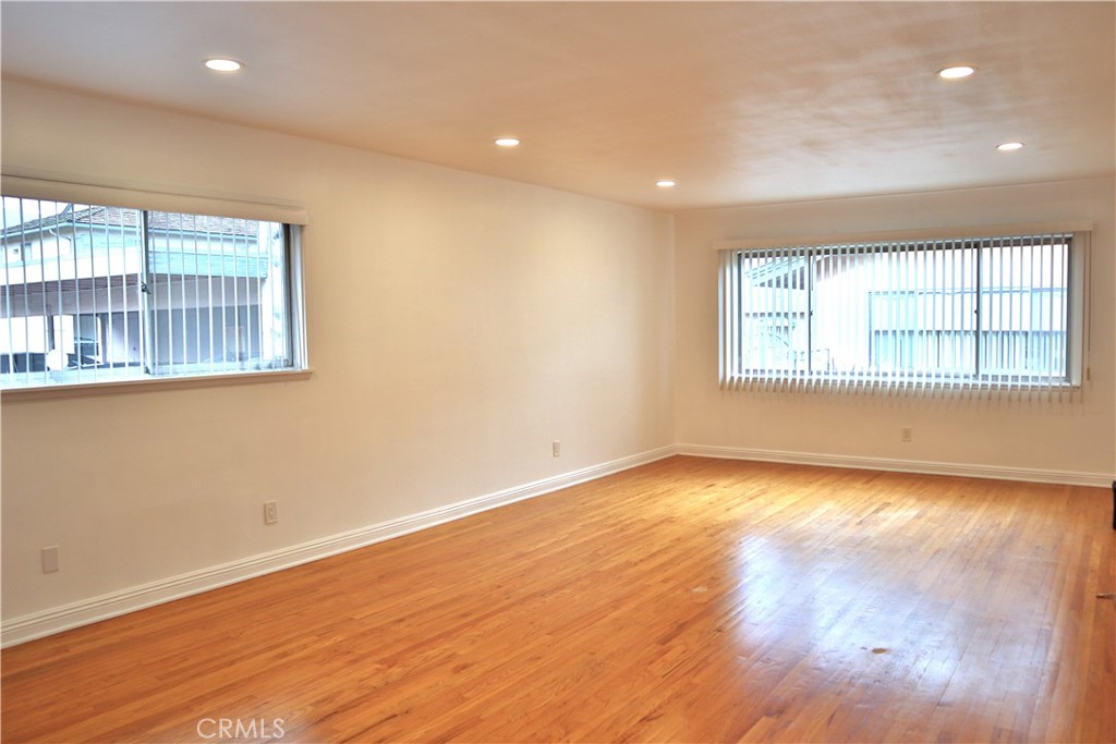 809 Fairview Avenue 7 Property Photo 3