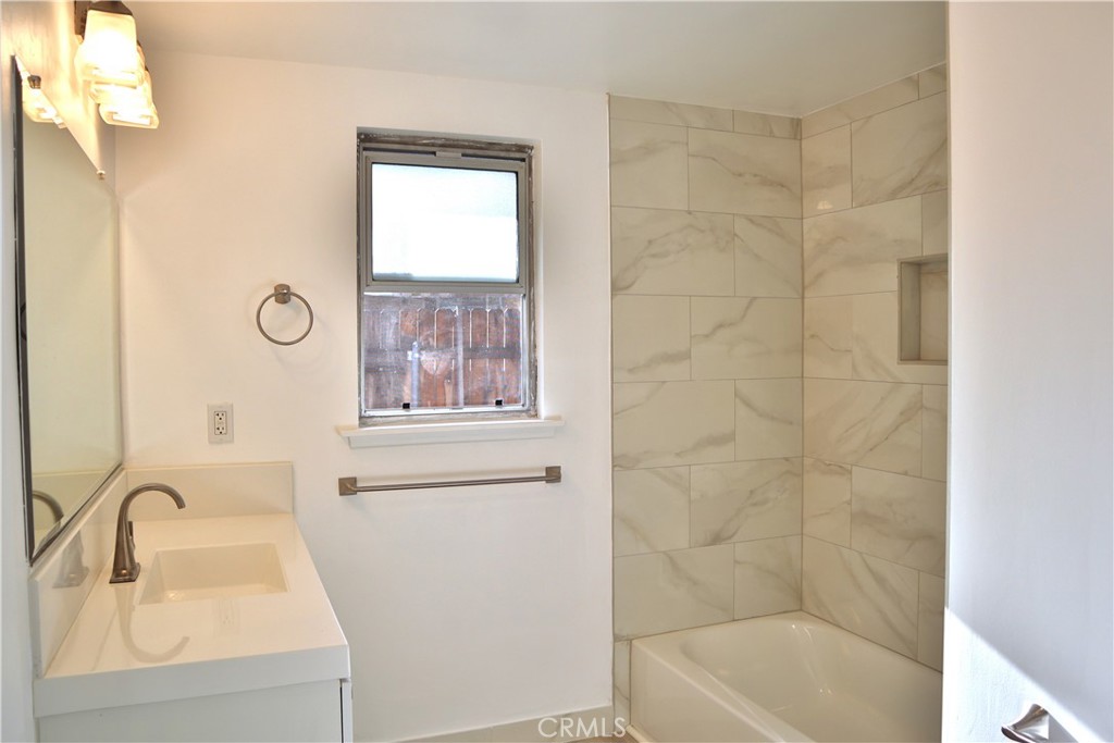809 Fairview Avenue 7 Property Photo 11
