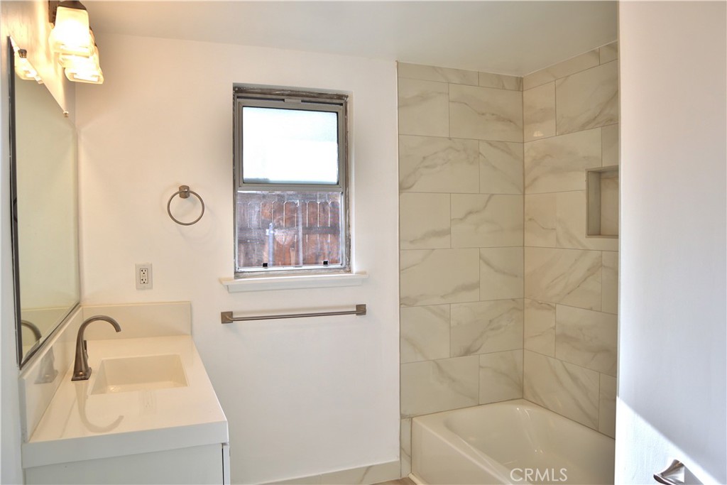 809 Fairview Avenue 7 Property Photo 12