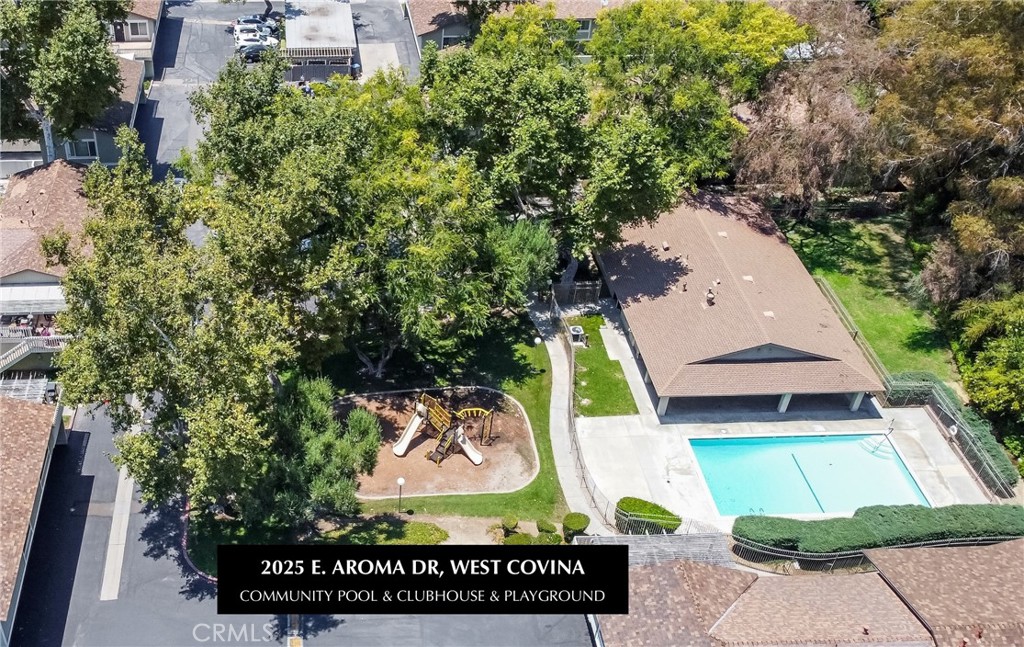 2025 E Aroma Drive Property Photo 48