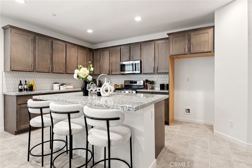 2972 E Calgary Street Property Photo 14