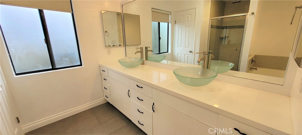23310 Weller Place Property Photo 10