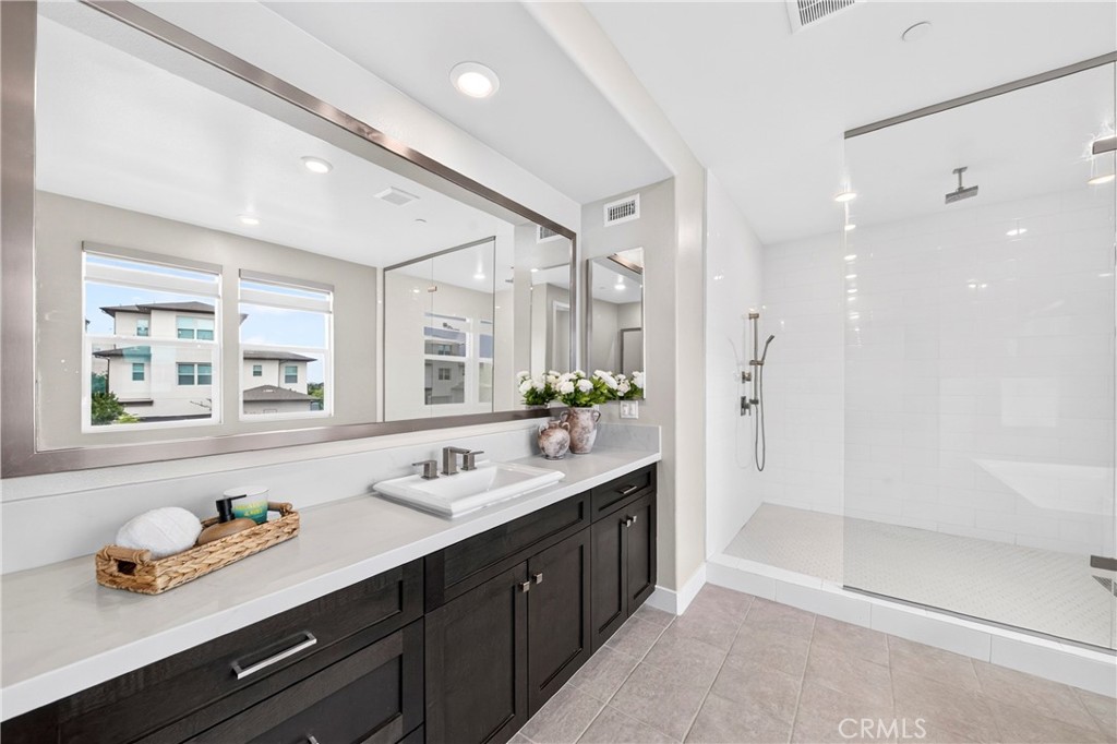 125 Source Property Photo 30