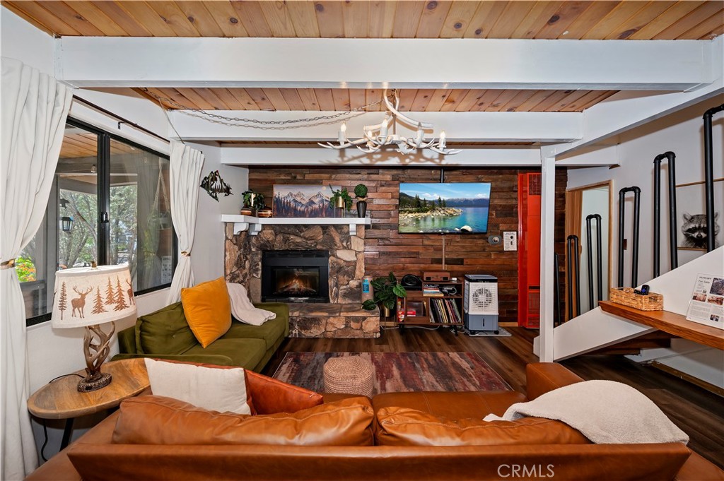1166 Navajo Street Property Photo 7