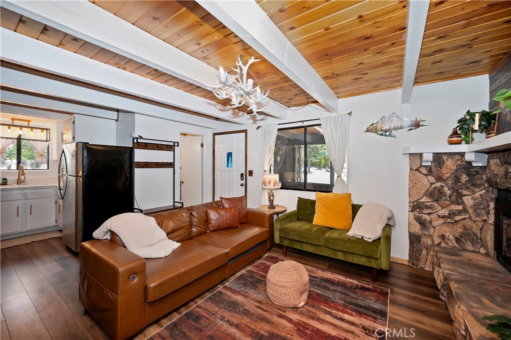1166 Navajo Street Property Photo 8