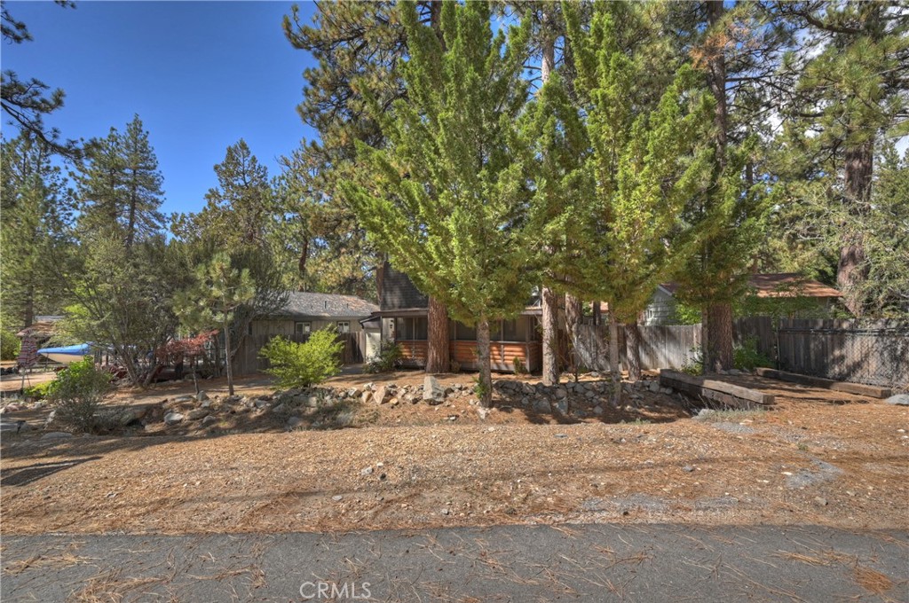 1166 Navajo Street Property Photo 32
