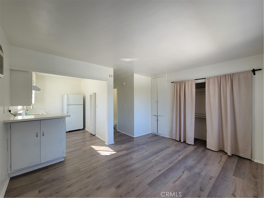 652 N Whitnall Highway Property Photo 8