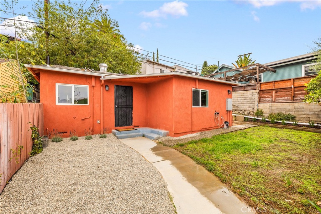 4173 York Boulevard Property Photo 1