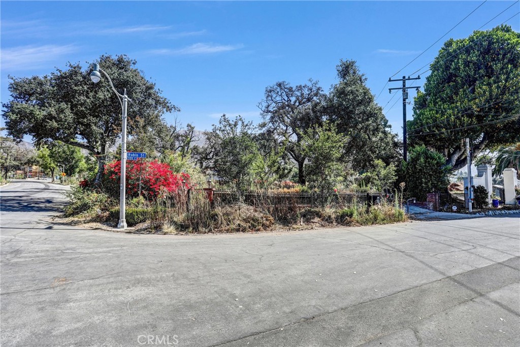 1085 Rubio Property Photo 3