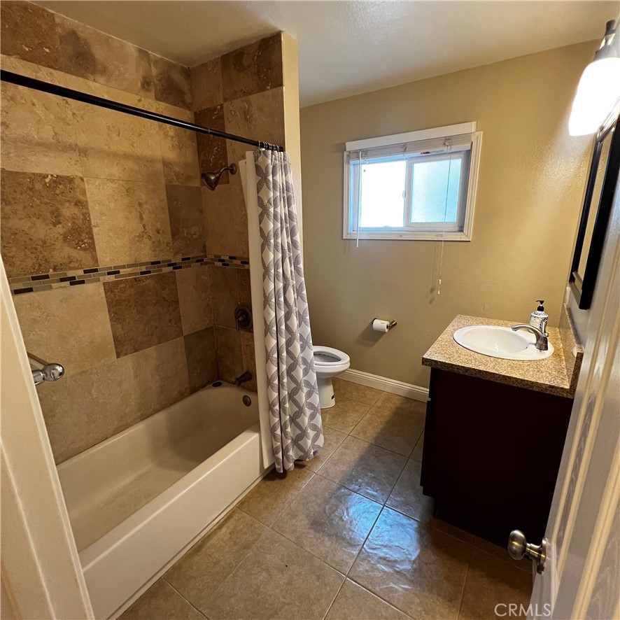 1325 E 7th Street 9 Property Photo 7