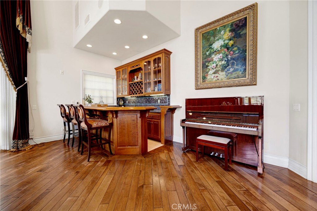 515 Deodar Property Photo 19
