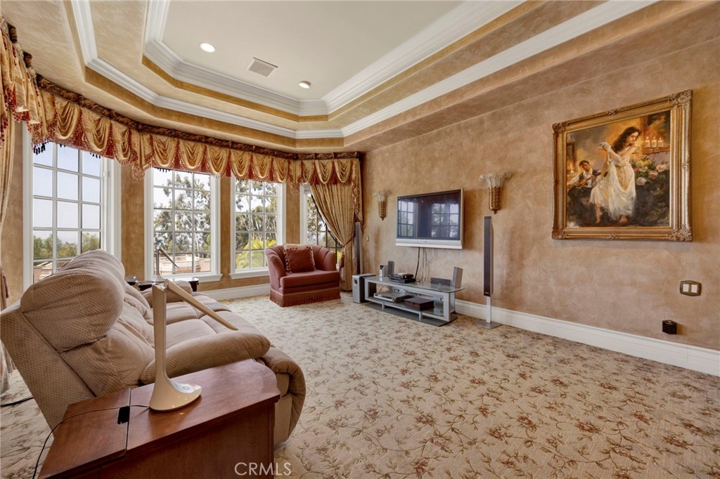 515 Deodar Property Photo 32