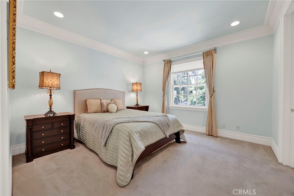 515 Deodar Property Photo 37